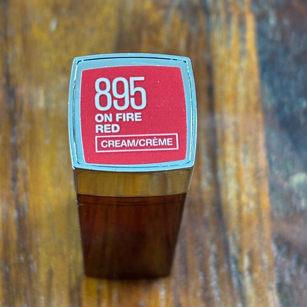 Maybelline Color Sensational Made For All Lipstick‎ 382 Red For Me Universal Red